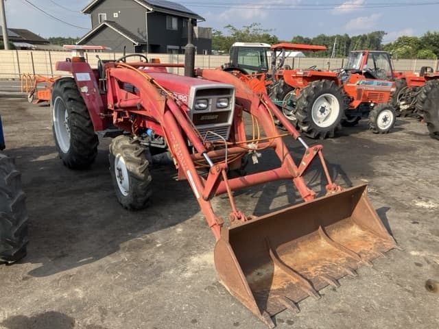 Tractor — Auction (lot 8458-2126)