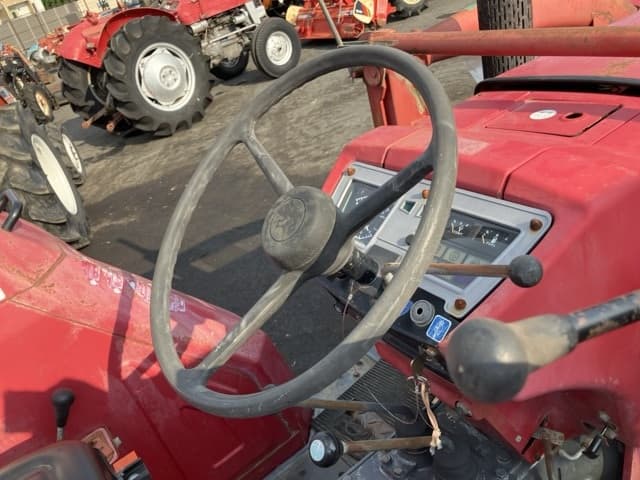 Tractor — Auction (lot 8458-2126)