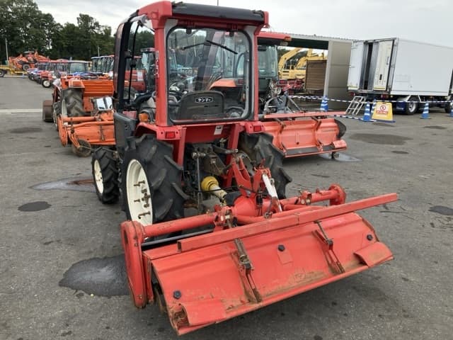 Tractor — Auction (lot 8458-2131)