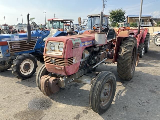 Tractor — Auction (lot 8458-2132)