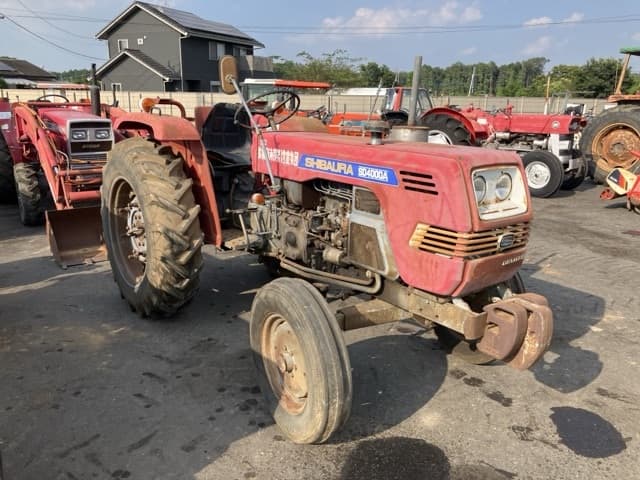 Tractor — Auction (lot 8458-2132)