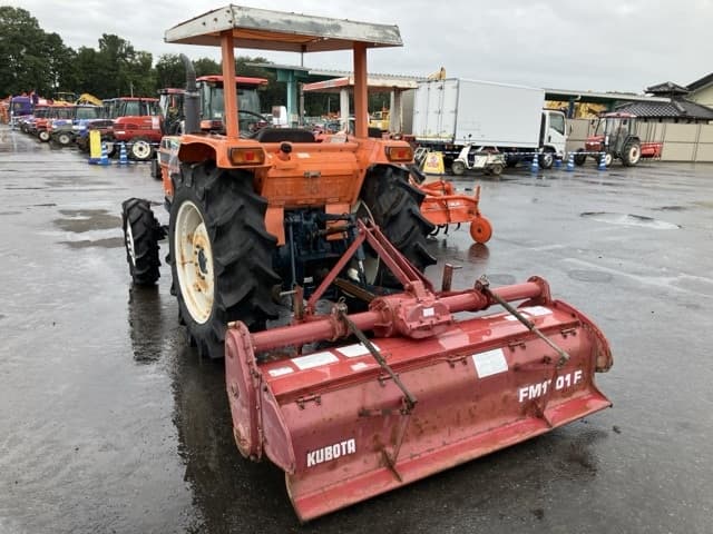 Tractor — Auction (lot 8458-2135)