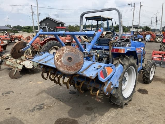 Tractor — Auction (lot 8458-2136)