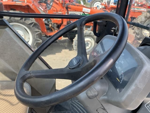 Tractor — Auction (lot 8458-2139)