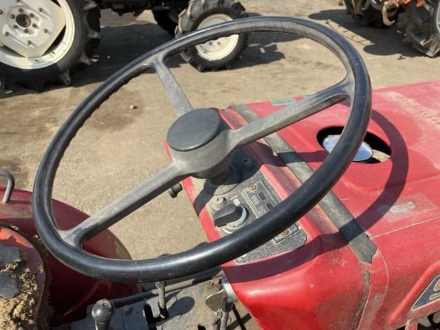 Tractor — Auction (lot 8458-2140)
