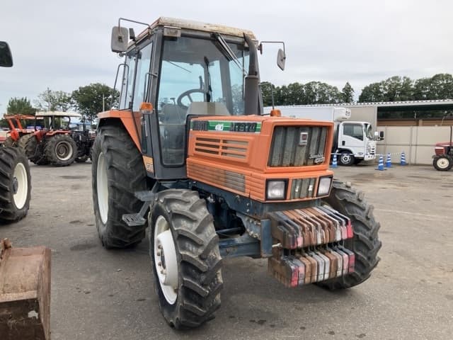 Tractor — Auction (lot 8458-2146)