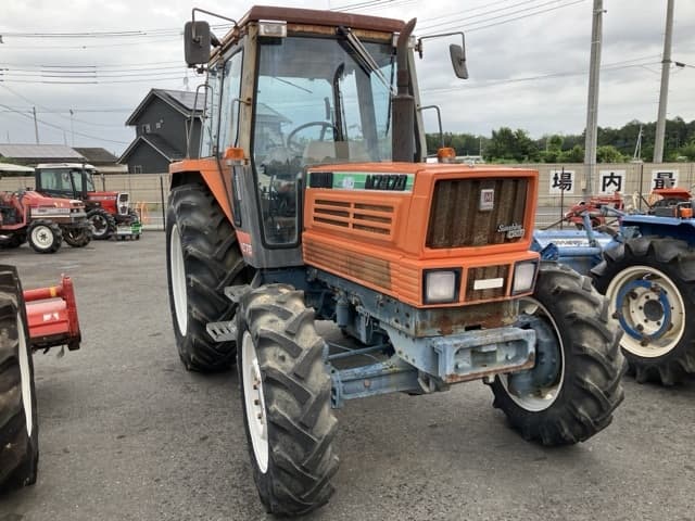 Tractor — Auction (lot 8458-2147)