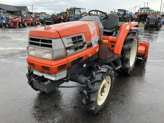 Tractor — Auction (lot 8458-2148)