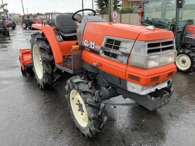 Tractor — Auction (lot 8458-2148)