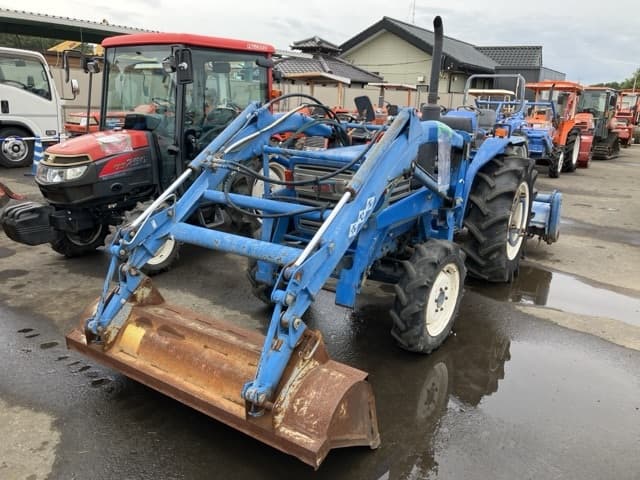 Tractor — Auction (lot 8458-2149)