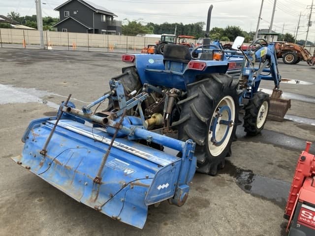 Tractor — Auction (lot 8458-2149)