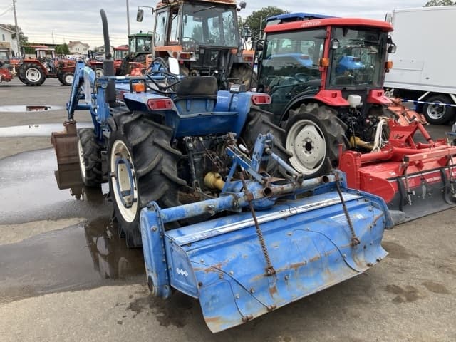 Tractor — Auction (lot 8458-2149)