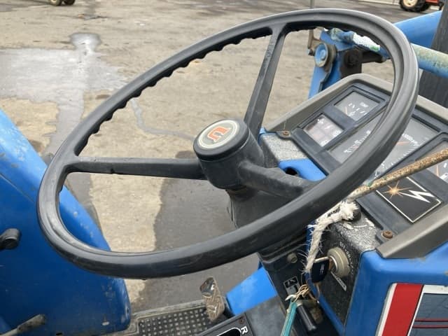 Tractor — Auction (lot 8458-2149)