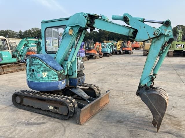 MINI EXCAVATOR — Auction (lot 8458-215)
