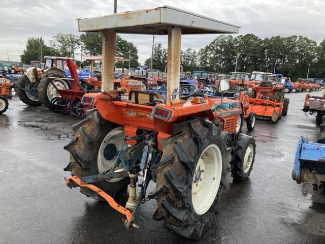 Tractor — Auction (lot 8458-2150)