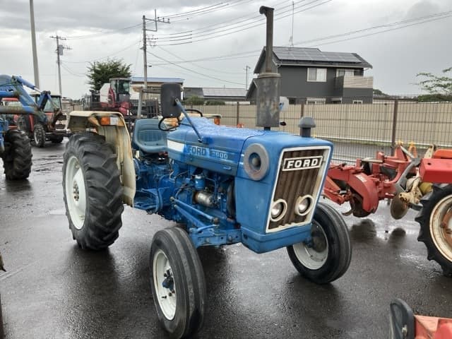 Tractor — Auction (lot 8458-2151)