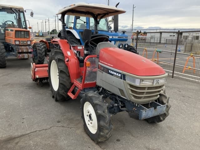 Tractor — Auction (lot 8458-2153)