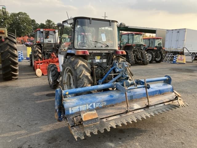 Tractor — Auction (lot 8458-2156)