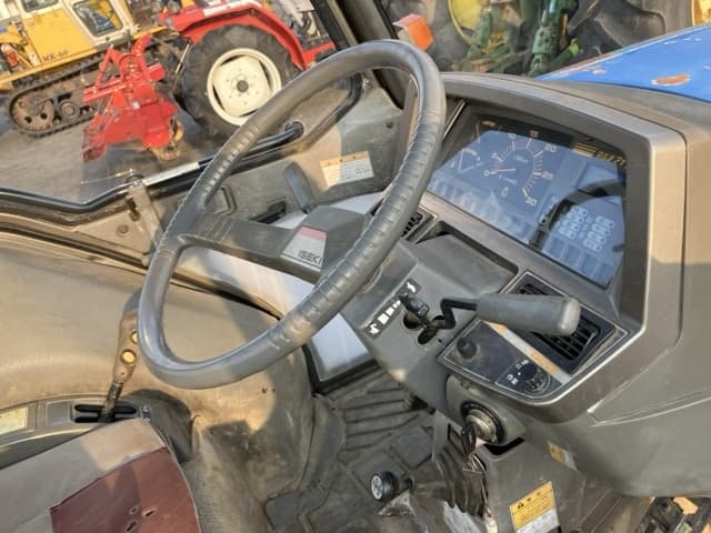 Tractor — Auction (lot 8458-2156)