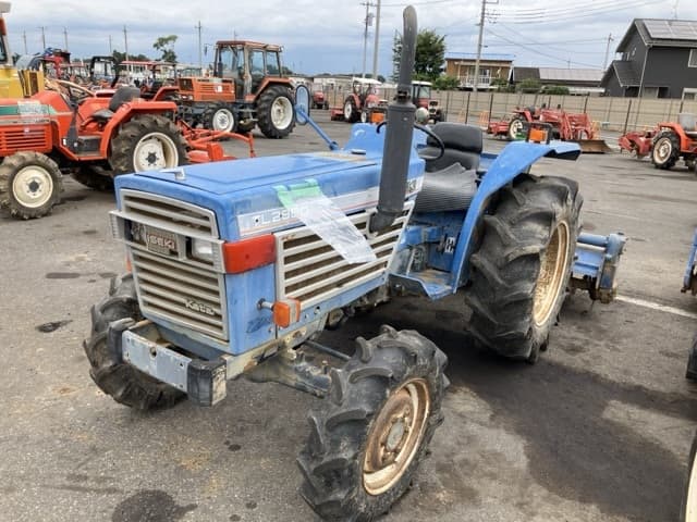 Tractor — Auction (lot 8458-2157)