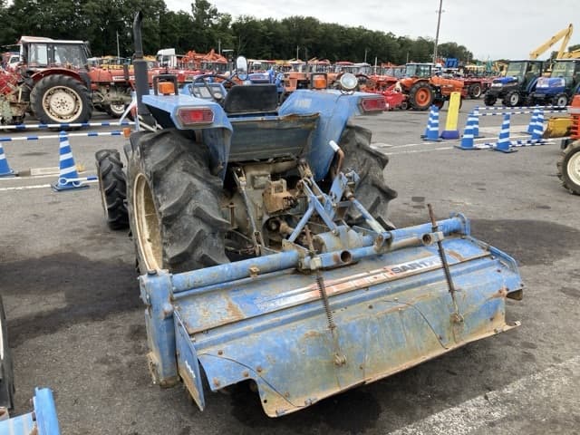Tractor — Auction (lot 8458-2157)