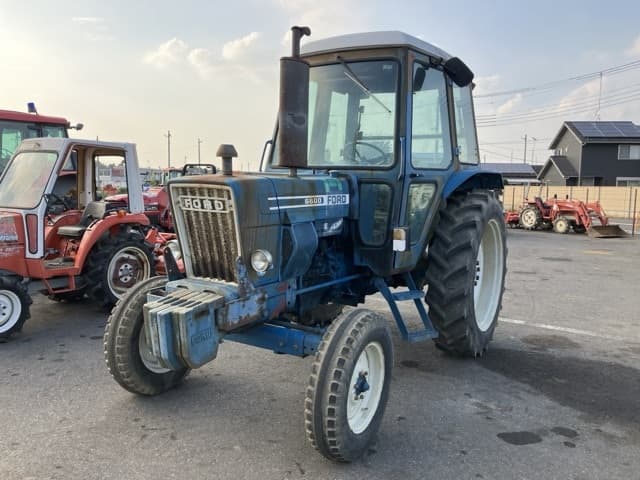 Tractor — Auction (lot 8458-2158)