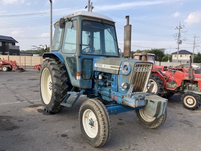 Tractor — Auction (lot 8458-2158)