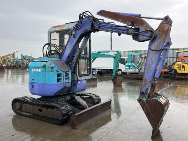MINI EXCAVATOR — Auction (lot 8458-216)