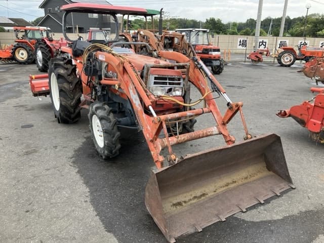 Tractor — Auction (lot 8458-2162)