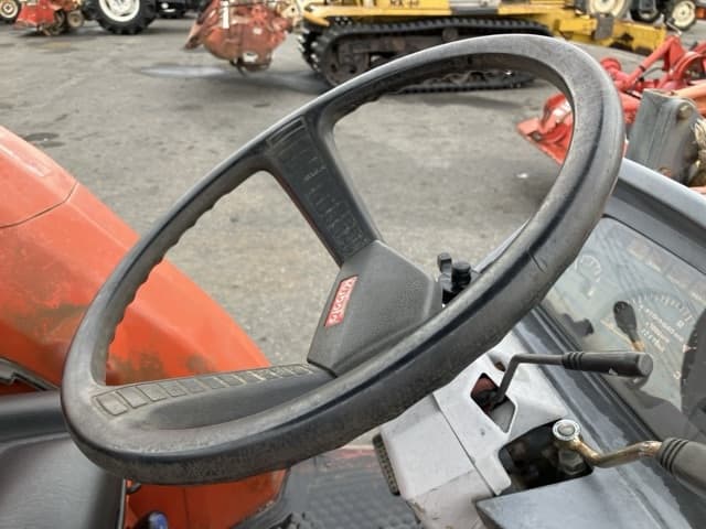 Tractor — Auction (lot 8458-2162)