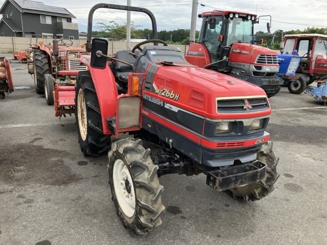 Tractor — Auction (lot 8458-2174)