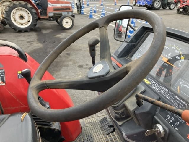 Tractor — Auction (lot 8458-2174)