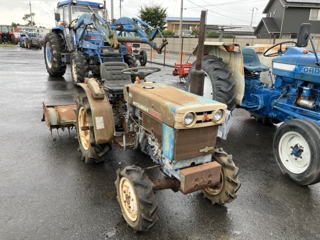 Tractor — Auction (lot 8458-2175)