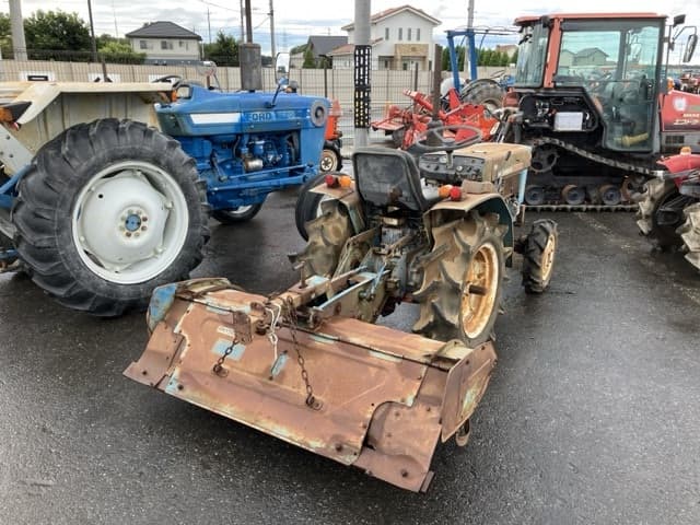 Tractor — Auction (lot 8458-2175)