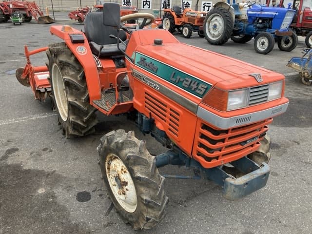 Tractor — Auction (lot 8458-2179)