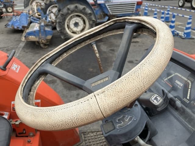 Tractor — Auction (lot 8458-2179)
