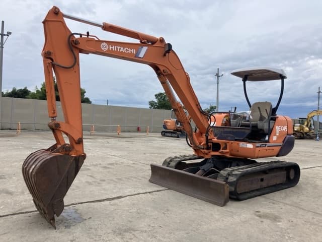 MINI EXCAVATOR — Auction (lot 8458-218)