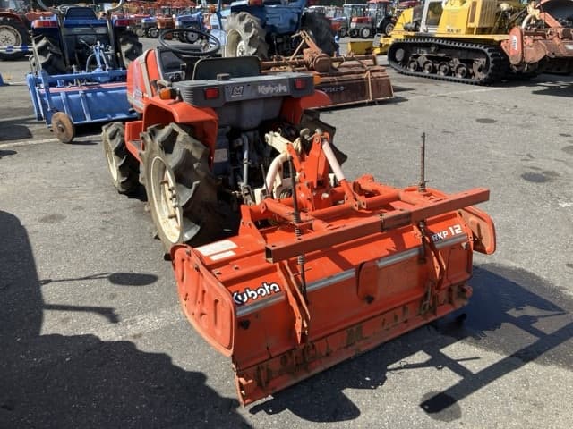Tractor — Auction (lot 8458-2187)