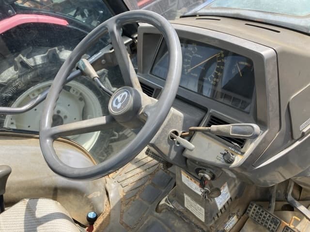 Tractor — Auction (lot 8458-2189)