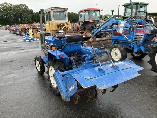 Tractor — Auction (lot 8458-2190)