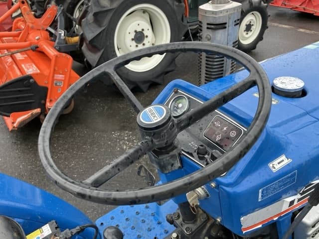 Tractor — Auction (lot 8458-2190)