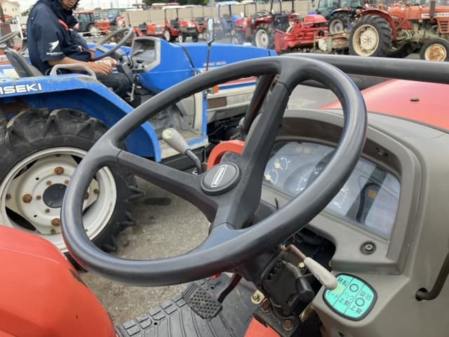 Tractor — Auction (lot 8458-2194)
