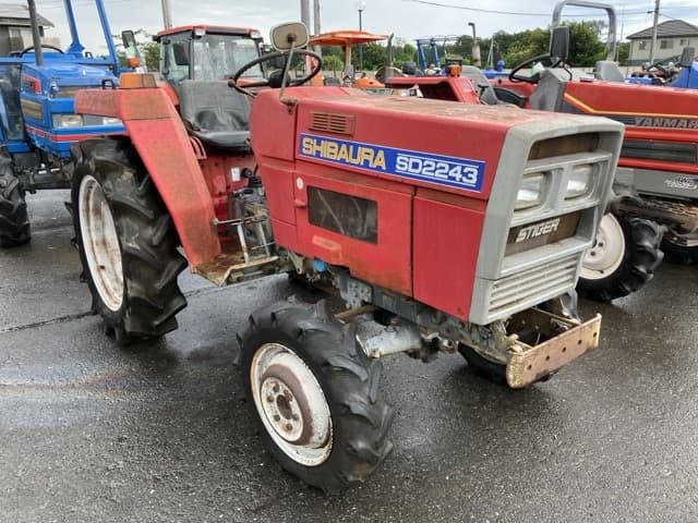 Tractor — Auction (lot 8458-2196)