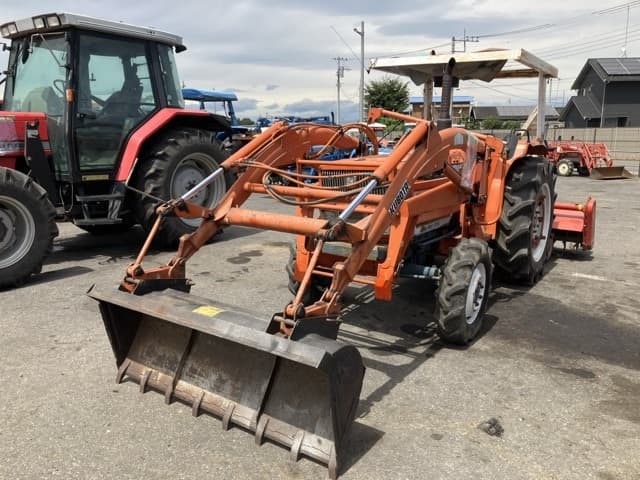 Tractor — Auction (lot 8458-2197)