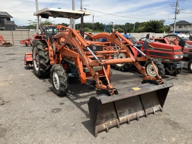 Tractor — Auction (lot 8458-2197)