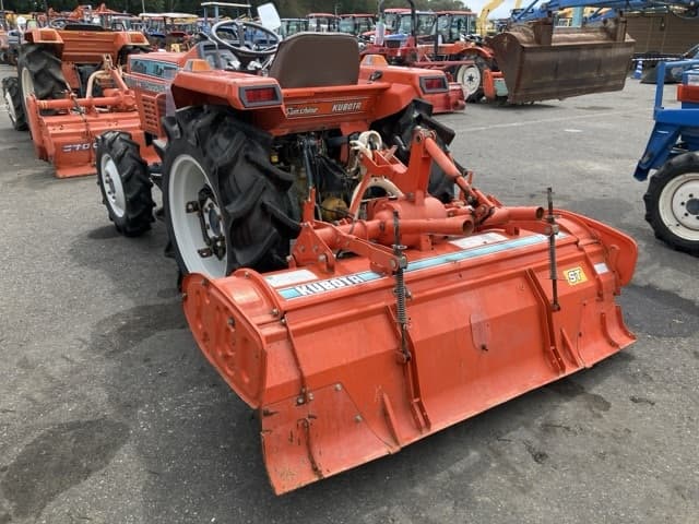 Tractor — Auction (lot 8458-2198)