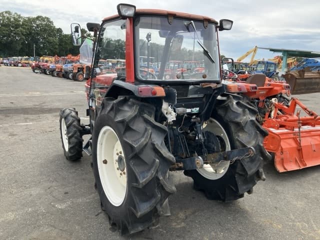 Tractor — Auction (lot 8458-2200)
