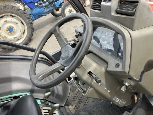 Tractor — Auction (lot 8458-2200)