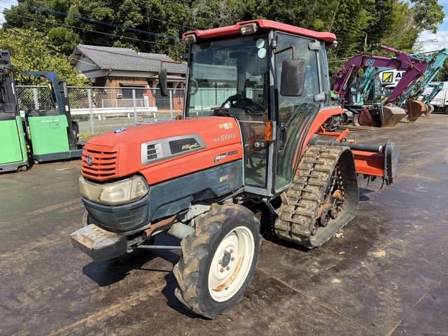 Tractor — Auction (lot 8458-22001)