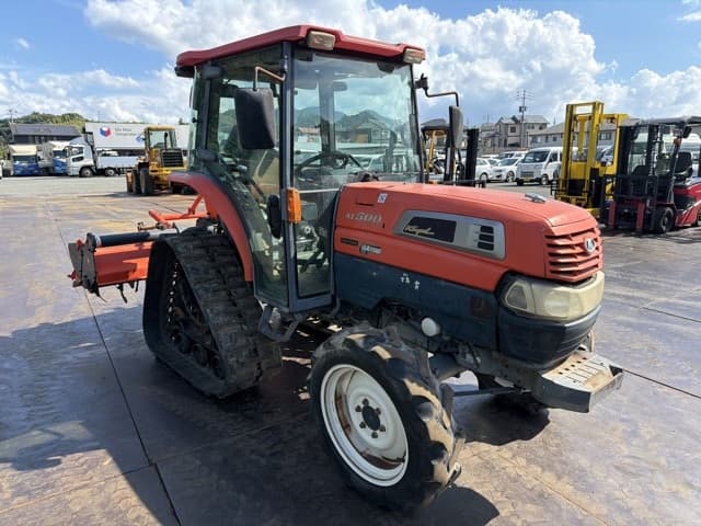 Tractor — Auction (lot 8458-22001)